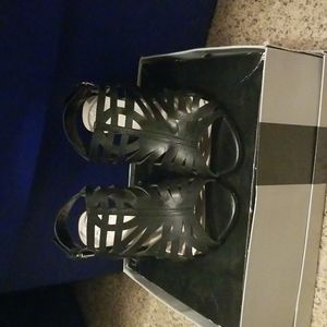 Vince Camuto black heels size 7.5
